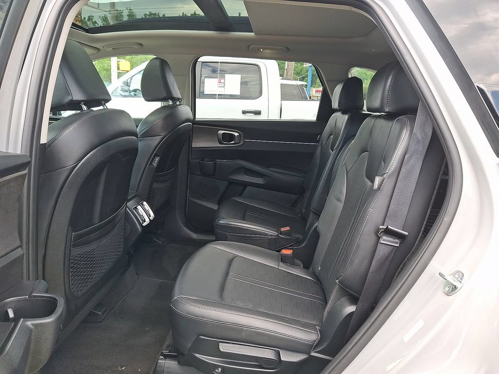 Certified 2024 Kia Sorento X-Line EX AWD/4WD image 12