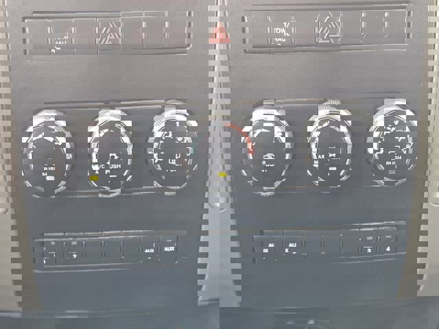 Used 2011 RAM 3500 ST w/ ST Decor Group AWD/4WD image 17