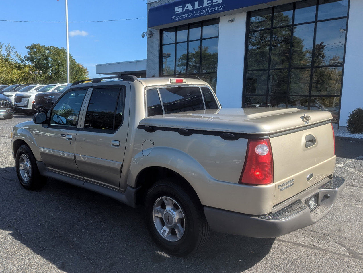 Used 2003 Ford Explorer Sport Trac XLT image 10