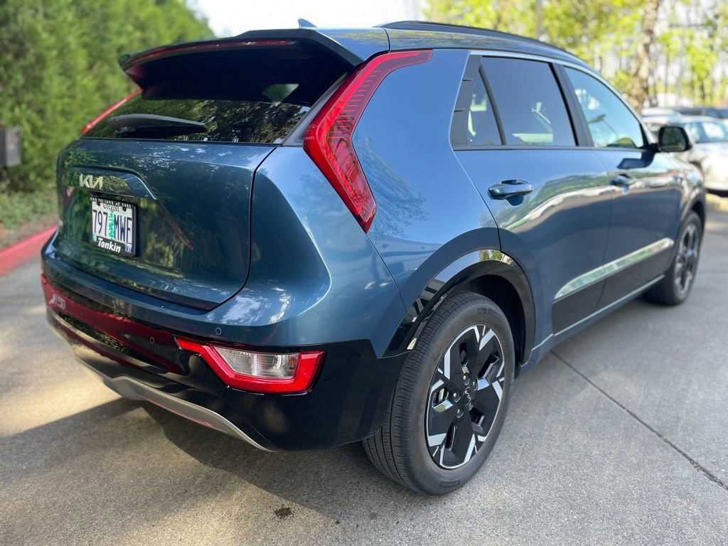 Used 2024 Kia Niro Wind w/ Wind Preserve Package FWD image 4