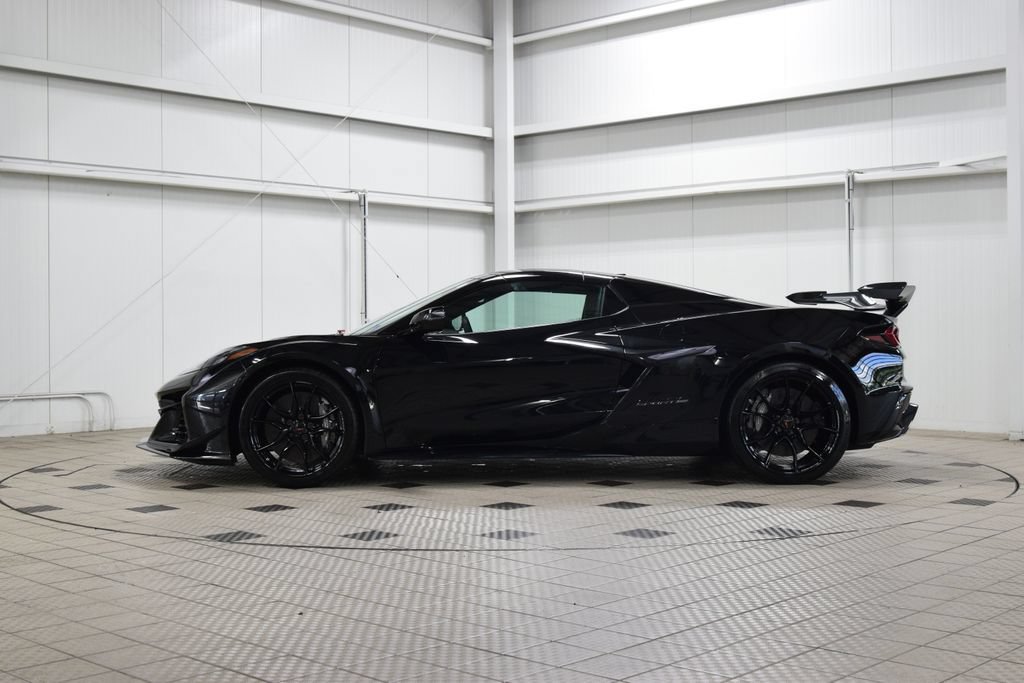 New 2027 Chevrolet Corvette Grand Sport RWD image 4
