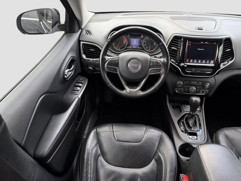 Used 2020 Jeep Cherokee Limited image 9