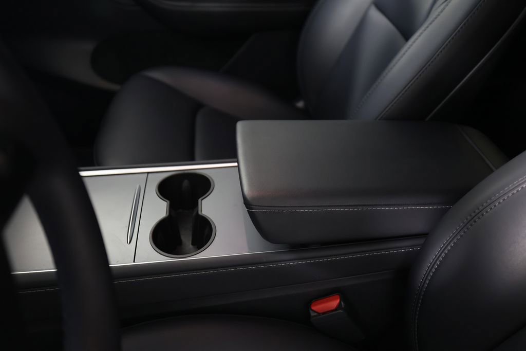 Used 2023 Tesla Model Y Performance AWD/4WD image 36