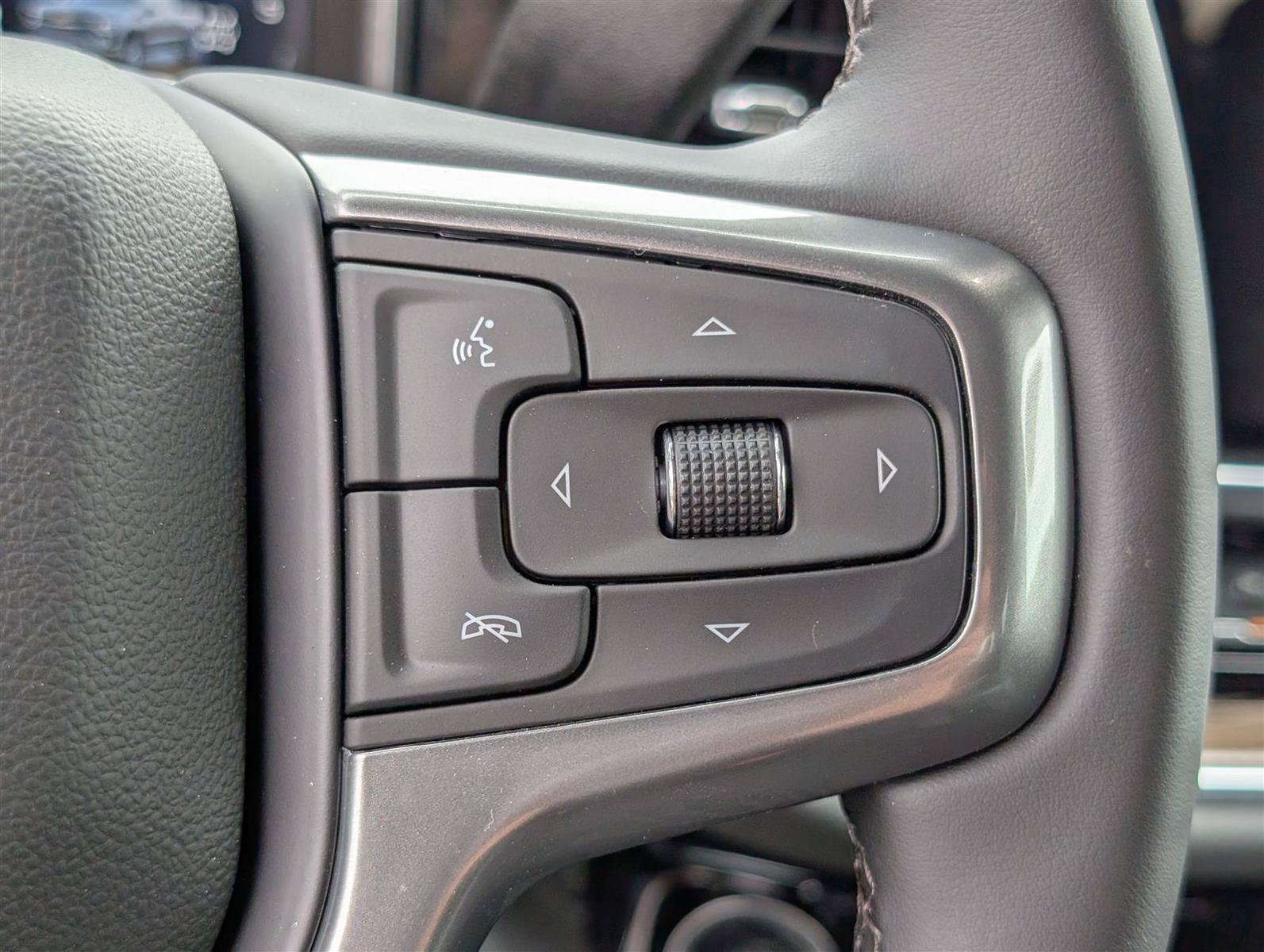 New 2025 Chevrolet Silverado 1500 LT AWD/4WD image 19