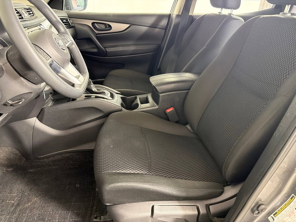 Used 2021 Nissan Rogue Sport S FWD image 9