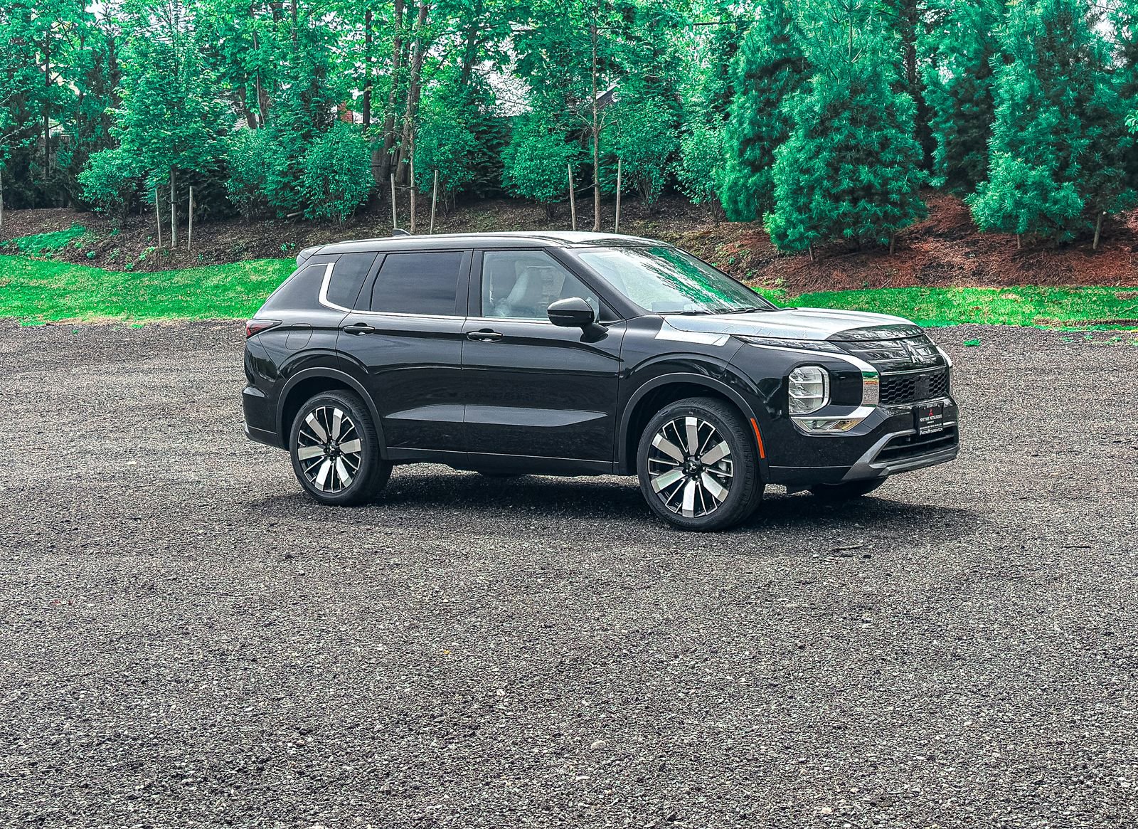 New 2025 Mitsubishi Outlander AWD image 11