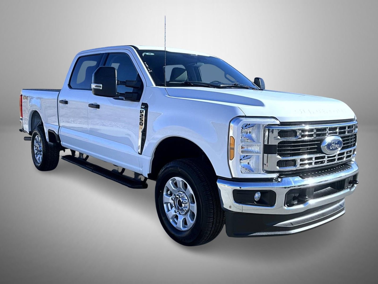 Used 2024 Ford F250 XLT image 3
