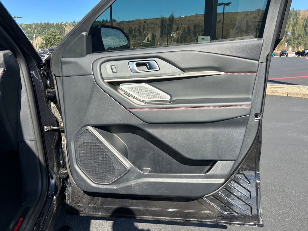 Used 2025 Ford Explorer ST AWD/4WD image 26