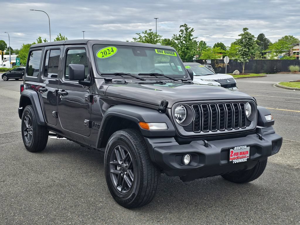 Used 2024 Jeep Wrangler Unlimited Sport AWD/4WD image 3
