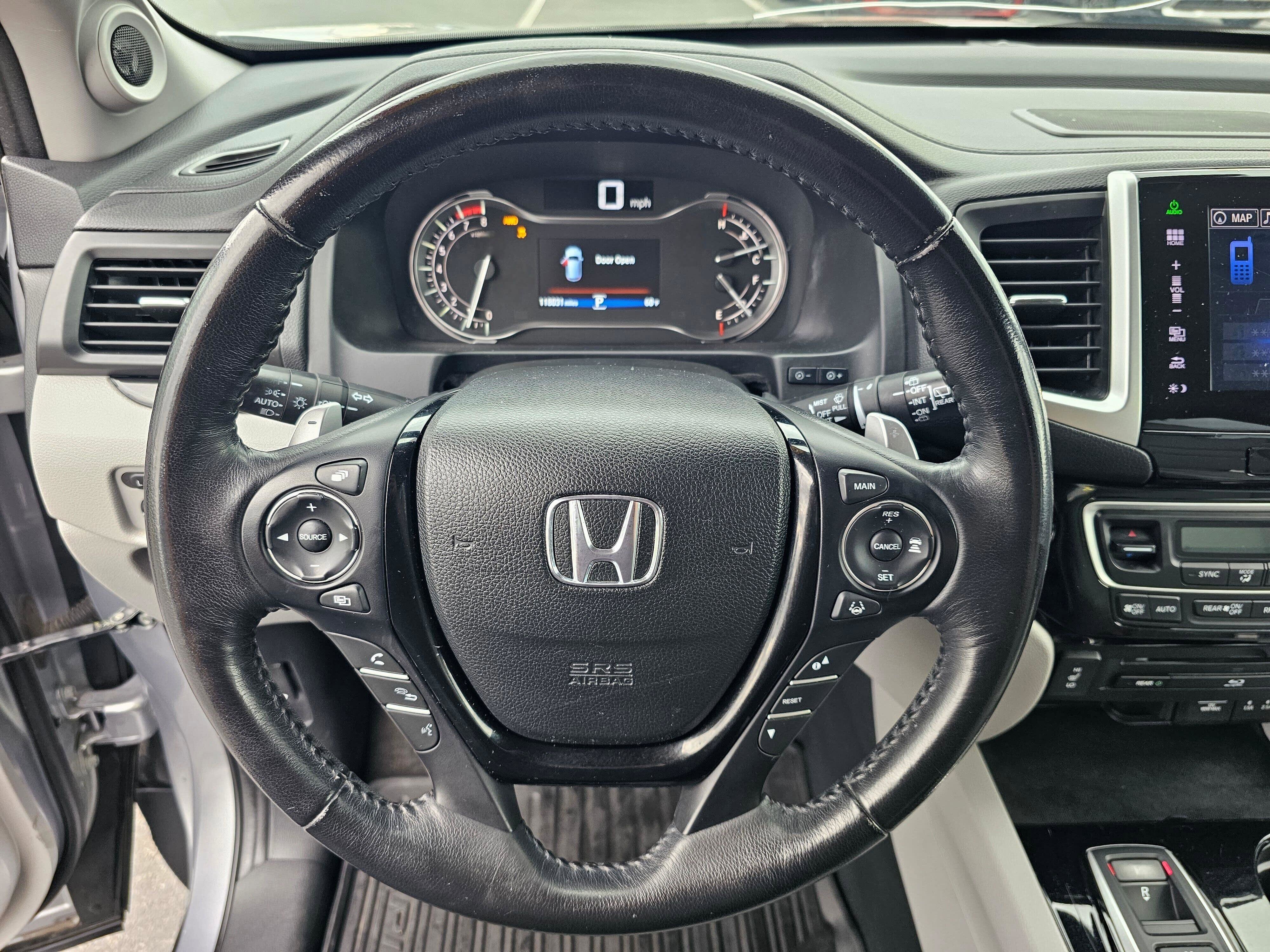 Used 2016 Honda Pilot Touring image 22