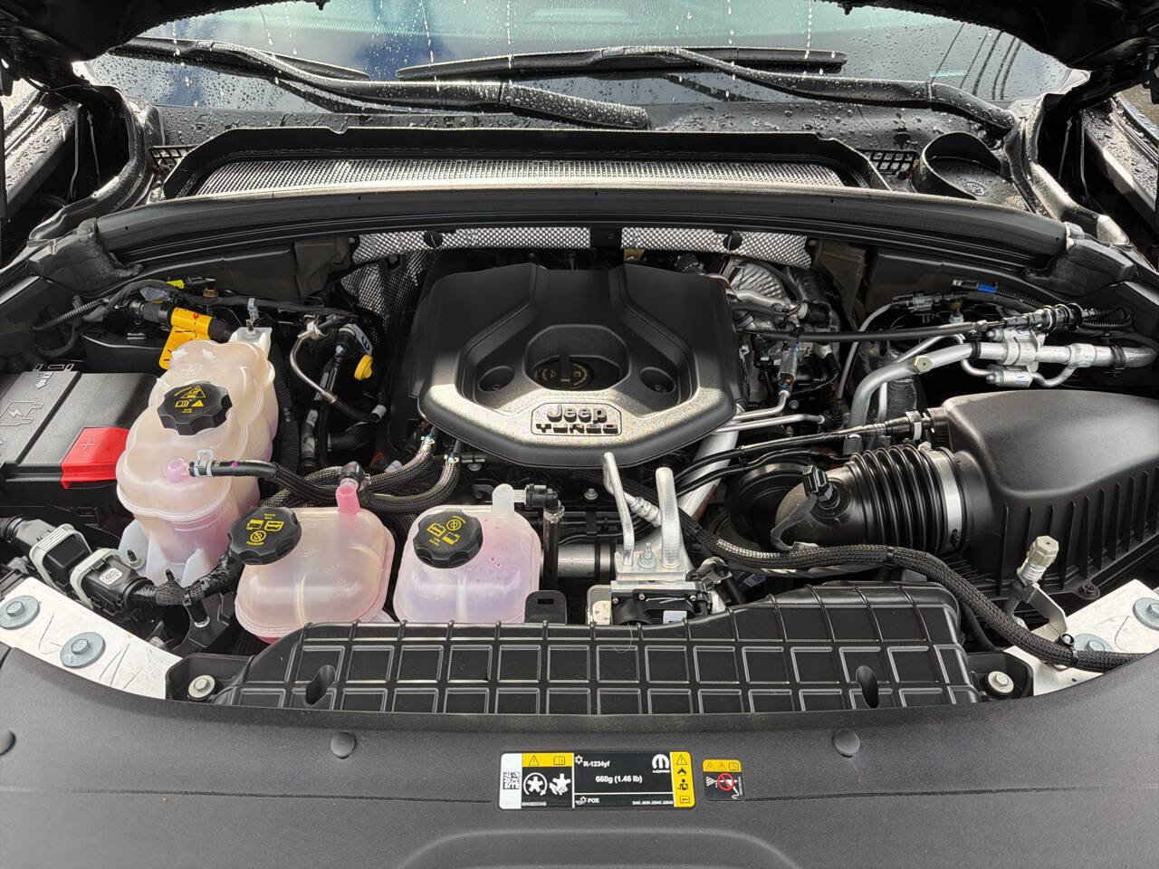 Used 2023 Jeep Grand Cherokee Overland w/ Luxury Tech Group IV image 18