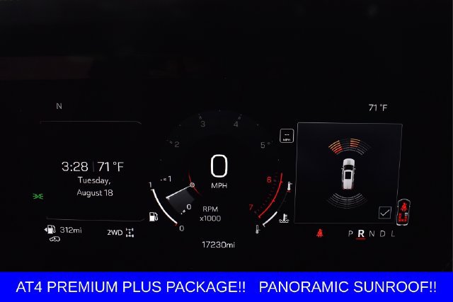 Used 2025 GMC Yukon AT4 w/ AT4 Premium Plus Package AWD/4WD image 12