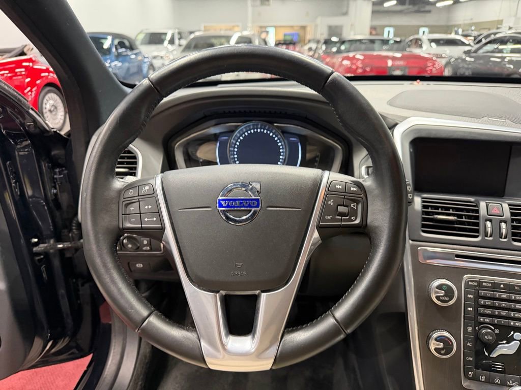 Used 2016 Volvo XC60 T5 Platinum FWD image 31