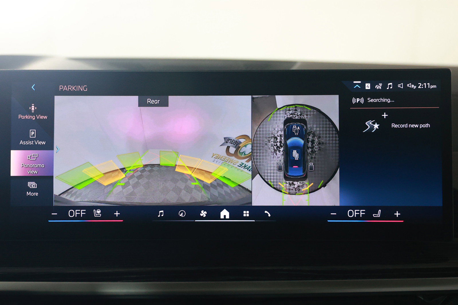 Used 2025 BMW X6 xDrive40i w/ Parking Assistance Package image 19