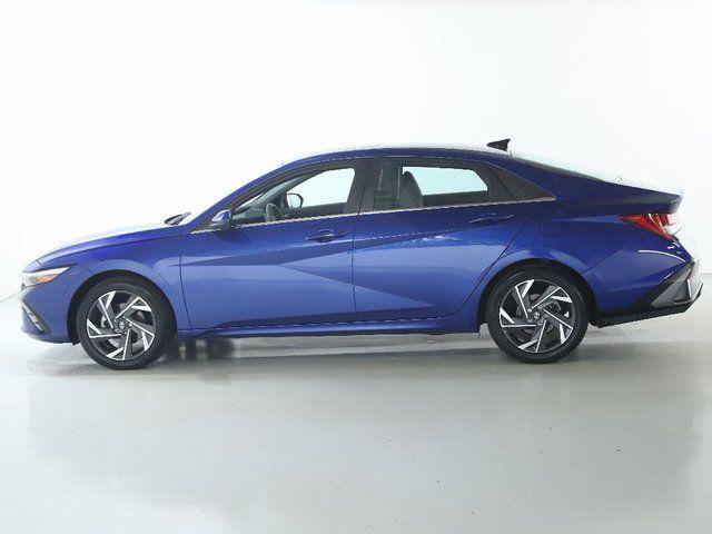 New 2024 Hyundai Elantra SEL w/ Convenience Package image 37