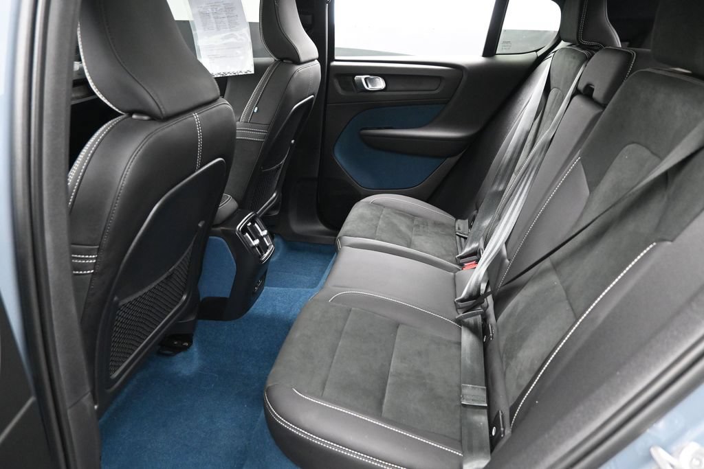 Used 2023 Volvo C40 P8 Recharge Ultimate AWD/4WD image 25