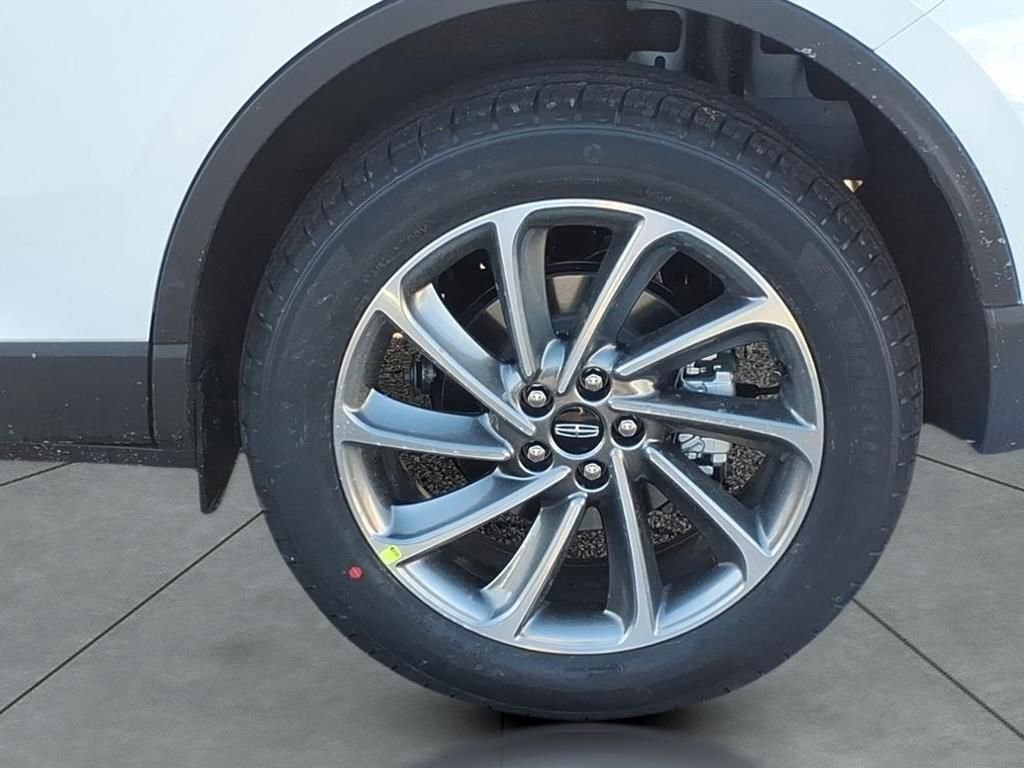 New 2026 Lincoln Corsair Premiere image 4