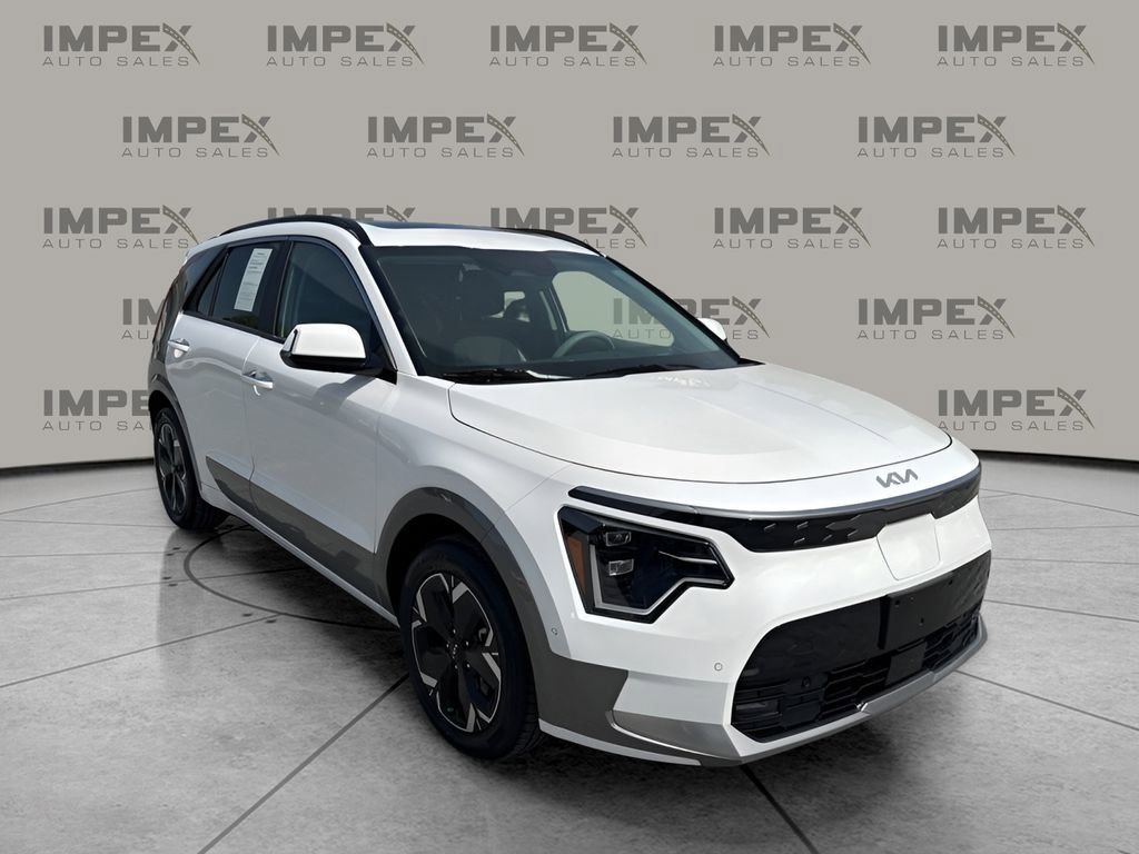 Used 2024 Kia Niro Wave w/ Wave Preserve Package image 7