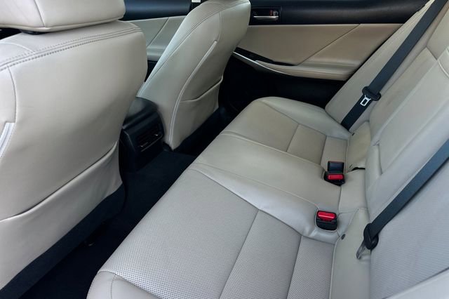 Used 2020 Lexus IS 300 w/ Navigation Package image 13