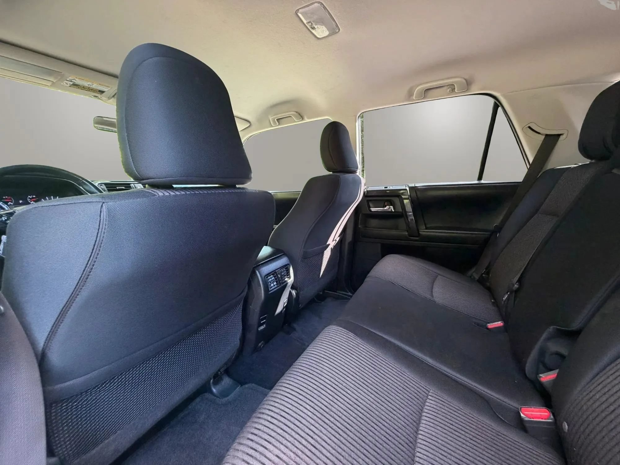 Used 2018 Toyota 4Runner TRD Off-Road AWD/4WD image 12