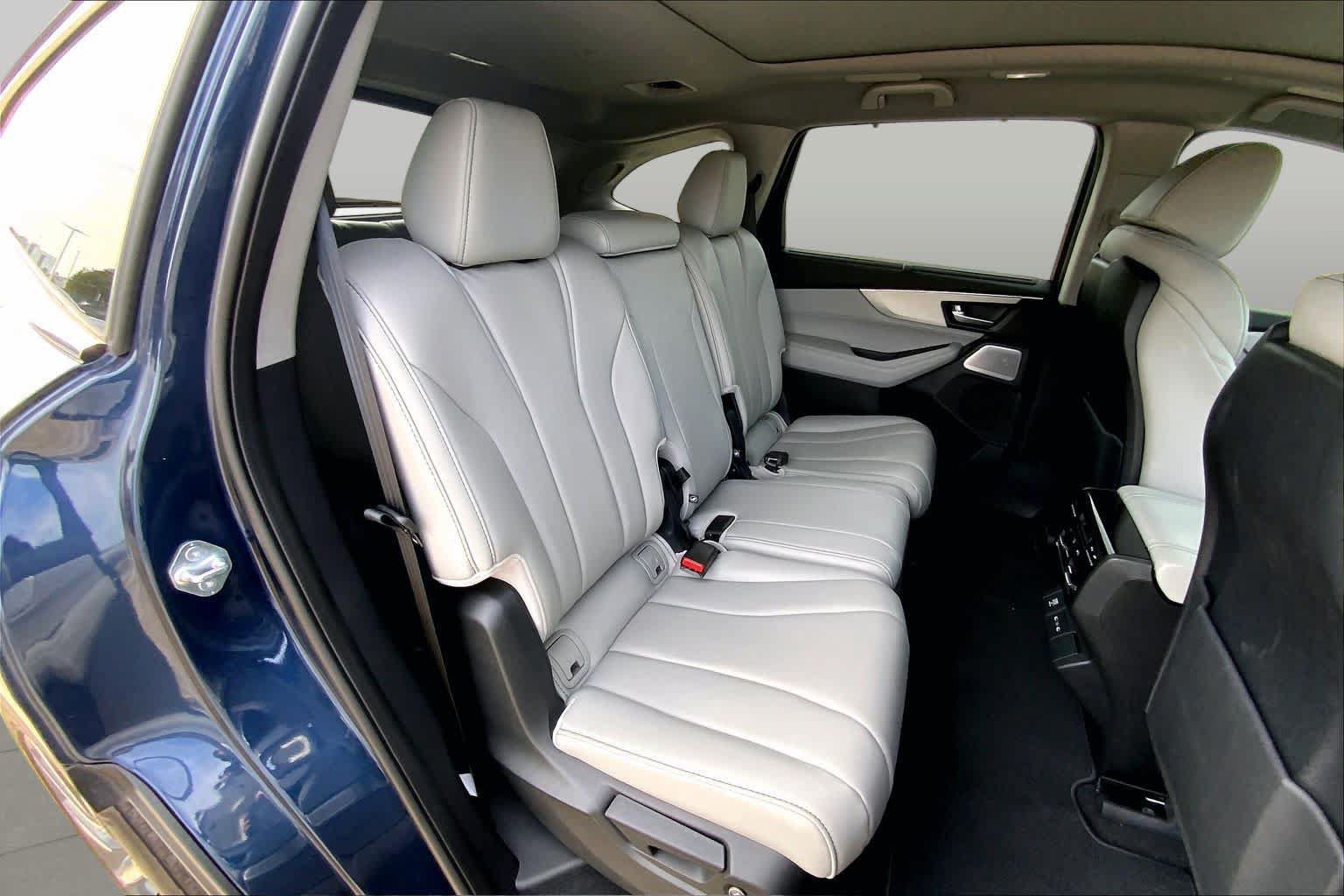 Used 2026 Acura MDX w/ Technology Package FWD image 20