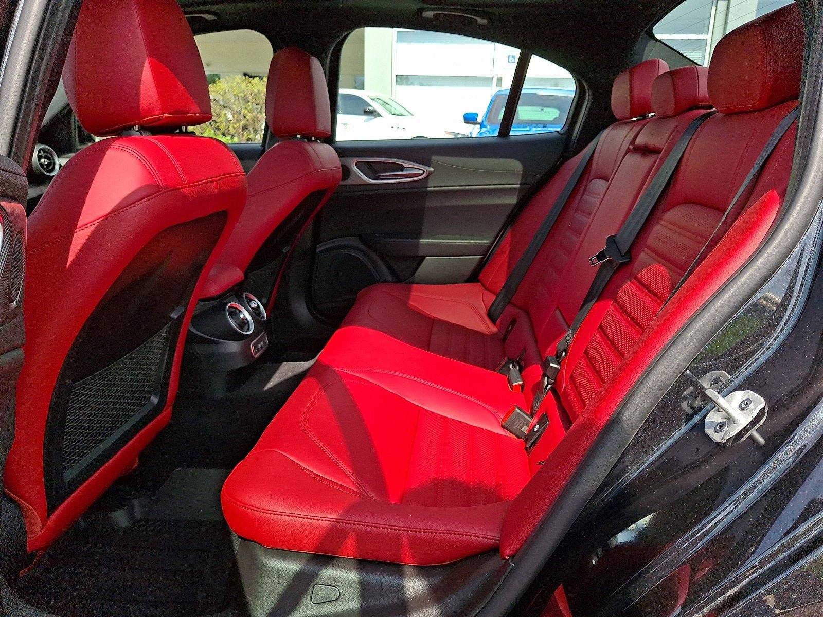 Used 2024 Alfa Romeo Giulia Ti w/ Performance Driving Package AWD/4WD image 10