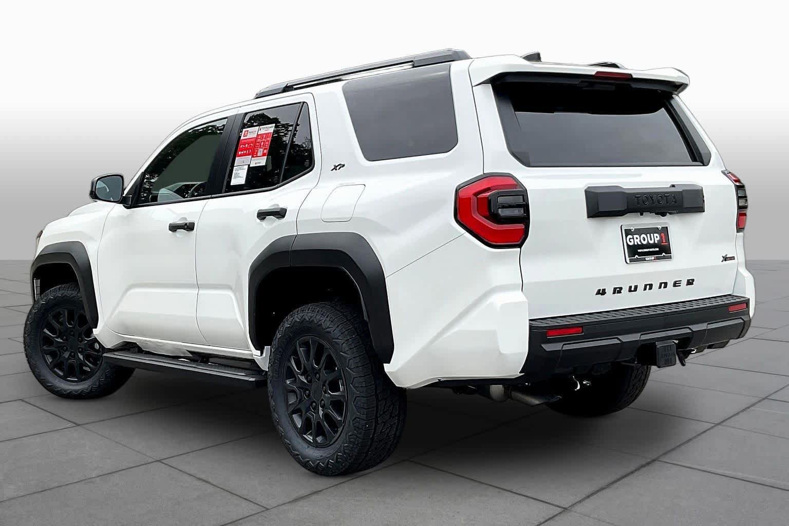 New 2026 Toyota 4Runner SR5 AWD/4WD image 12