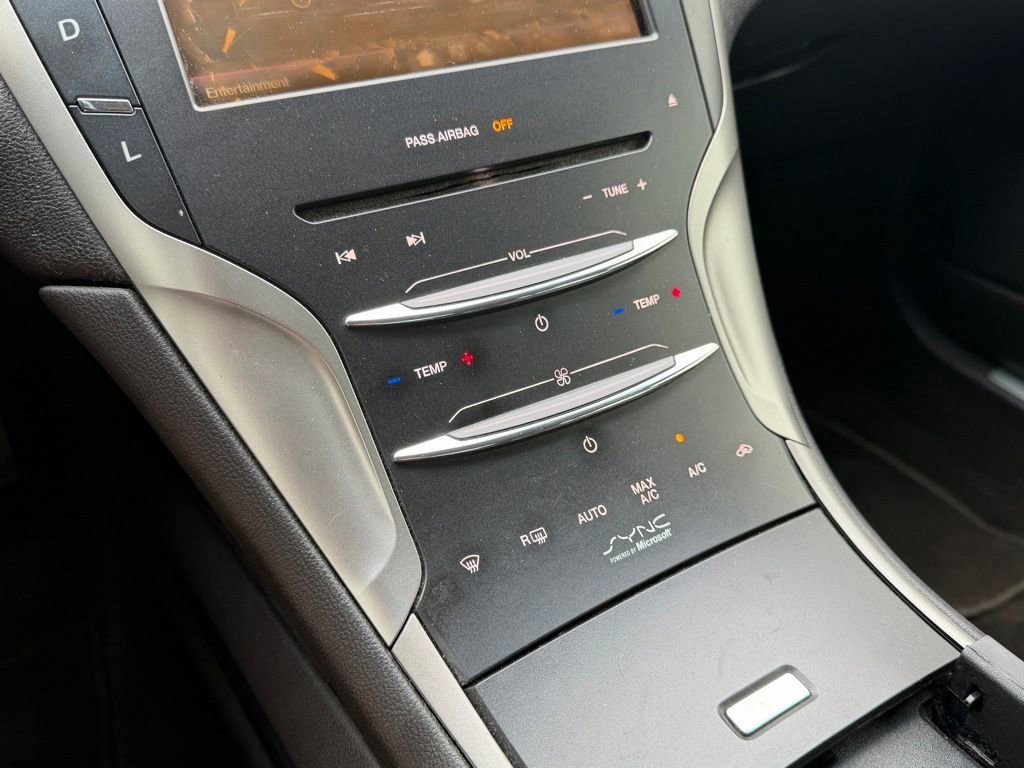 Used 2014 Lincoln MKZ Hybrid w/ Equipment Group 202A Reserve FWD image 22