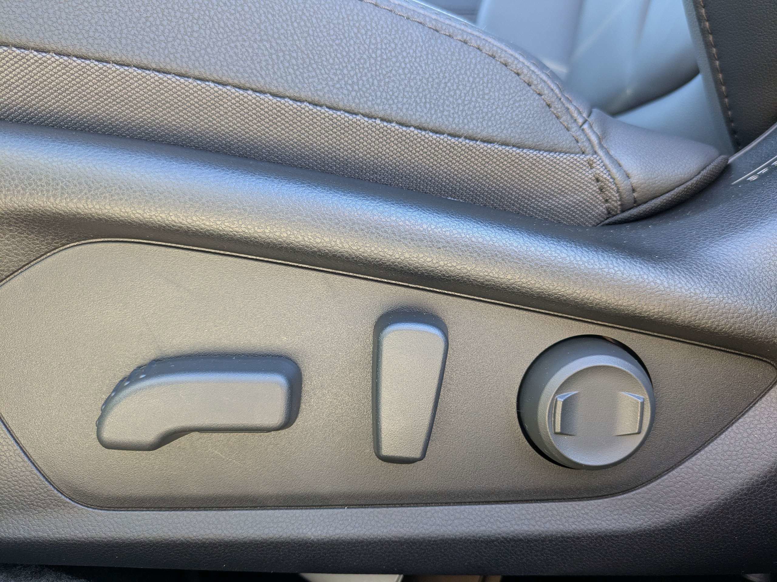 New 2026 Subaru Outback Premium image 21