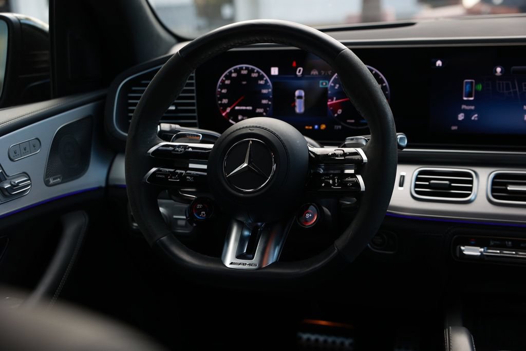 Used 2024 Mercedes-Benz GLS 63 AMG 4MATIC image 33