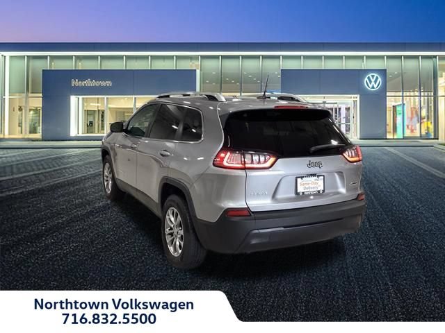 Used 2019 Jeep Cherokee Latitude Plus w/ Comfort/Convenience Group AWD/4WD image 3