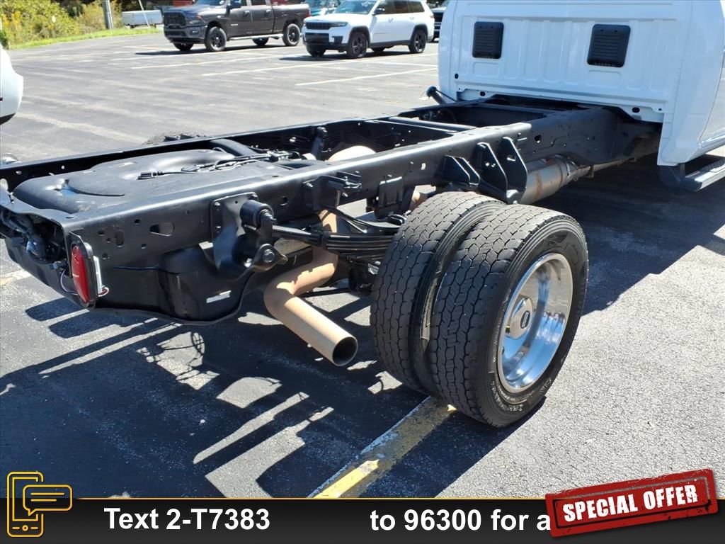 Used 2022 RAM 4500 Tradesman w/ Chrome Appearance Group AWD/4WD image 7