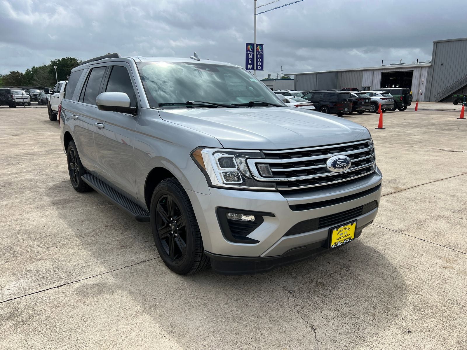 Used 2021 Ford Expedition XLT RWD image 1