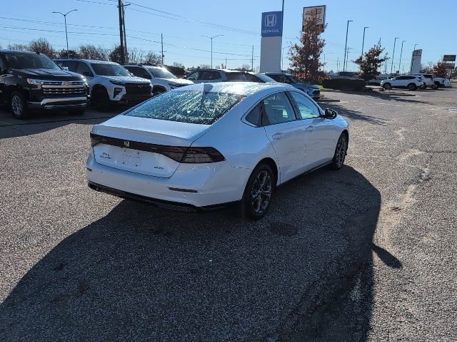 Used 2023 Honda Accord EX-L image 17