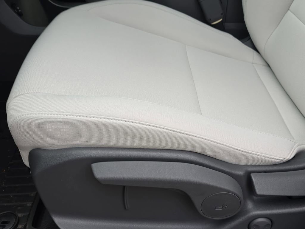 New 2026 Hyundai Santa Fe SE image 28