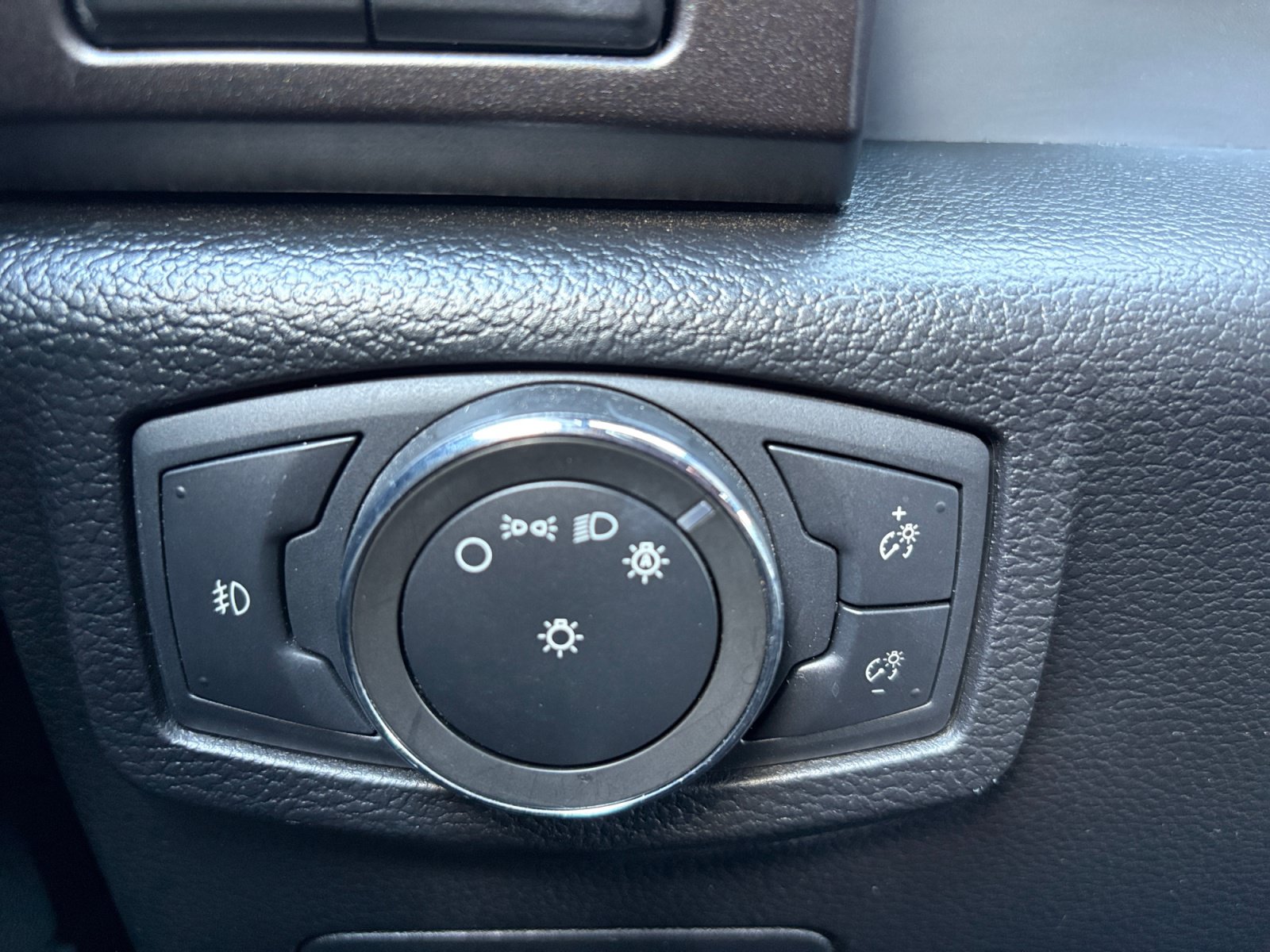 Used 2021 Ford Expedition Max Limited RWD image 29