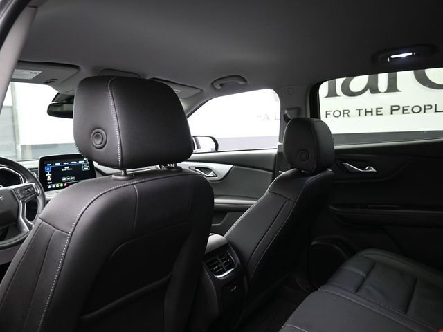 Used 2024 Chevrolet Blazer LT w/ LPO, Black Grille Bar Package image 24