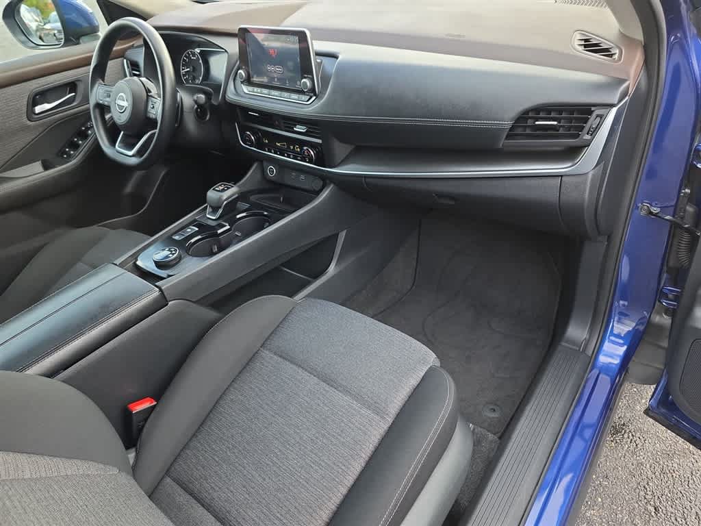 Used 2023 Nissan Rogue SV AWD/4WD image 11