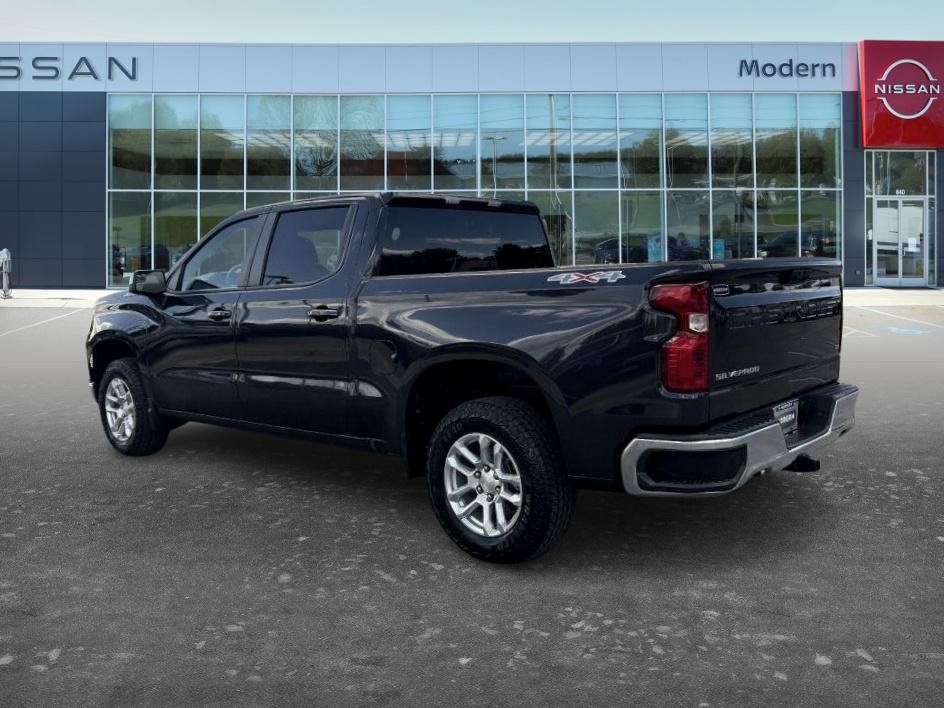 Used 2023 Chevrolet Silverado 1500 LT AWD/4WD image 3
