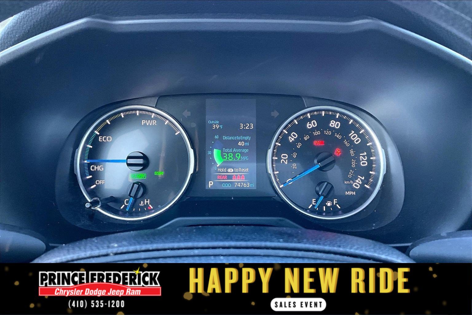 Used 2019 Toyota RAV4 LE image 17