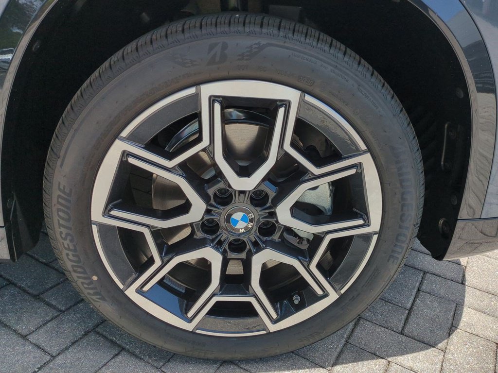 New 2027 BMW X1 xDrive28i AWD/4WD image 11