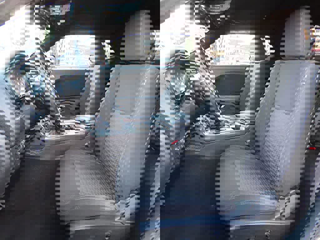 Used 2019 Dodge Challenger SXT image 10