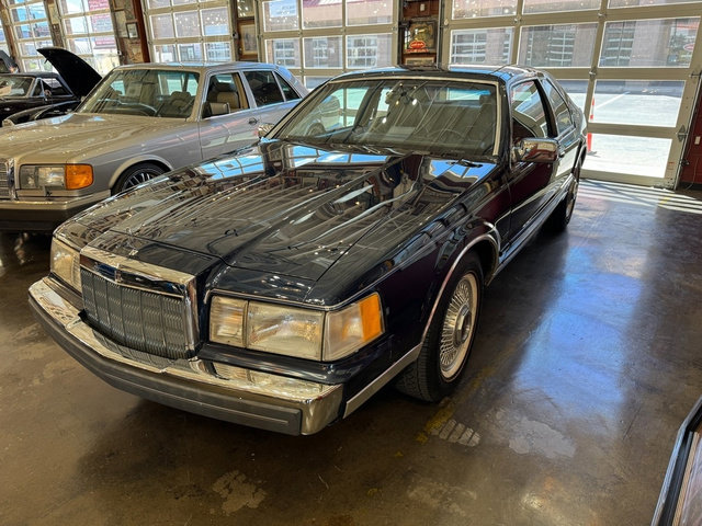 Used 1988 Lincoln Mark VII Blass image 3