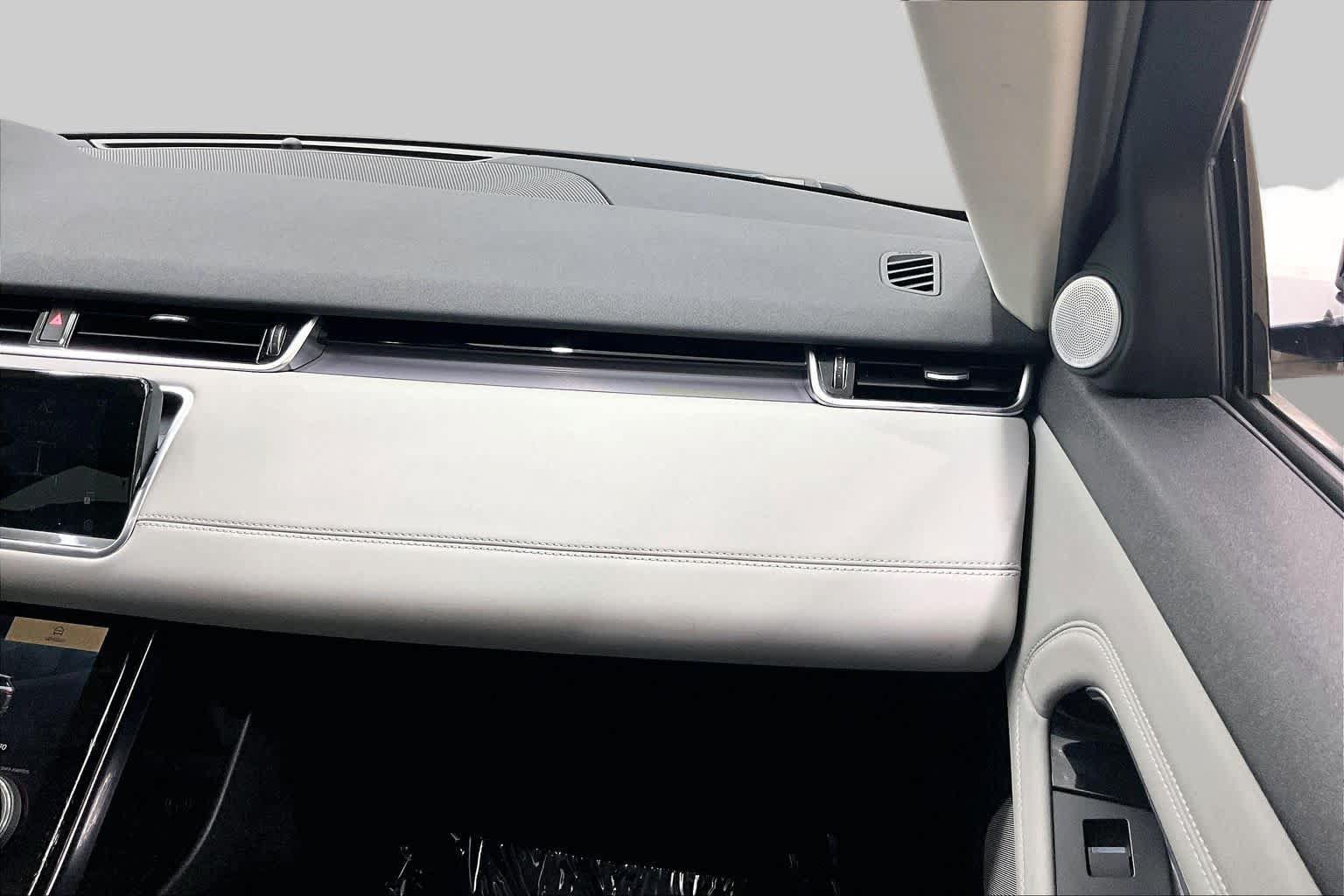 Used 2023 Land Rover Range Rover Evoque SE AWD/4WD image 18