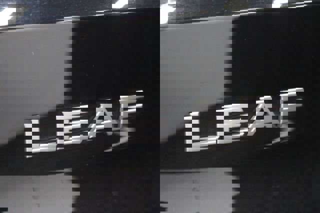 Used 2024 Nissan Leaf S image 8