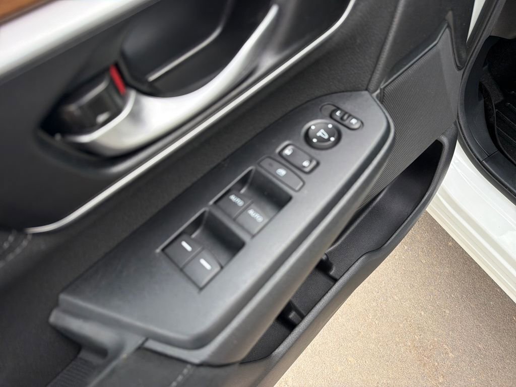 Used 2018 Honda CR-V EX image 12