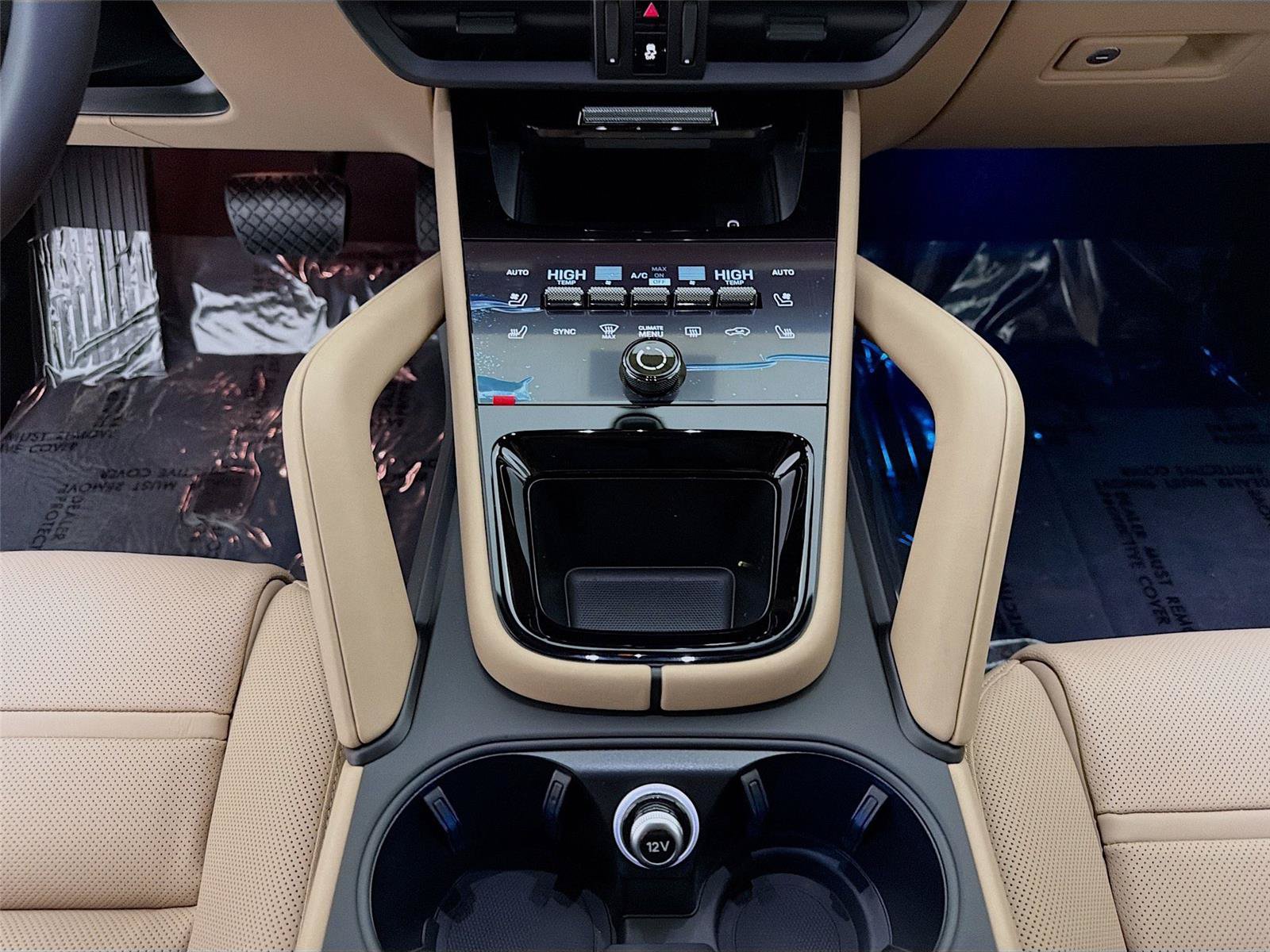 New 2026 Porsche Cayenne Coupe AWD/4WD image 19