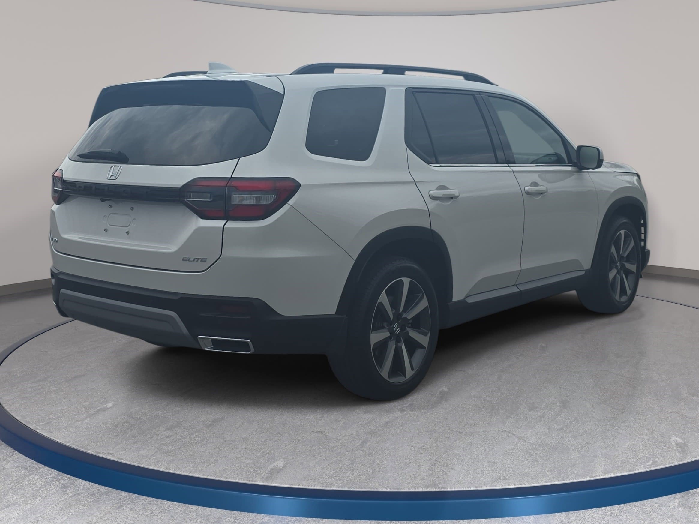 Used 2025 Honda Pilot Elite image 5