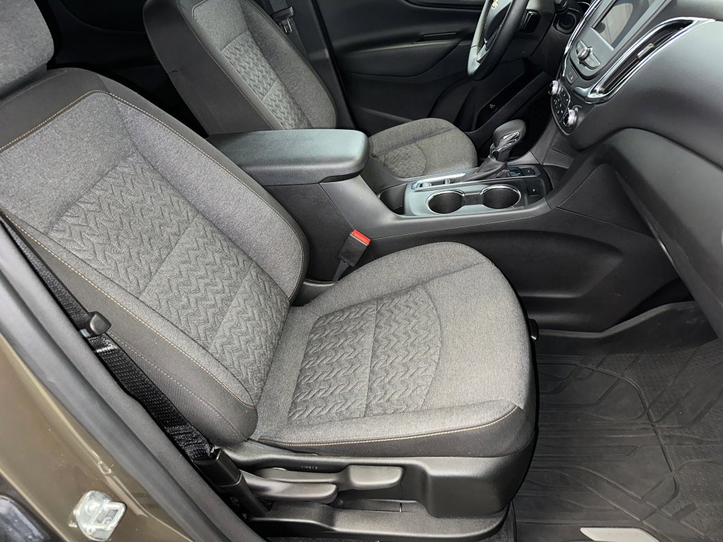 Used 2024 Chevrolet Equinox LT w/ LPO, Floor Liner Package image 32