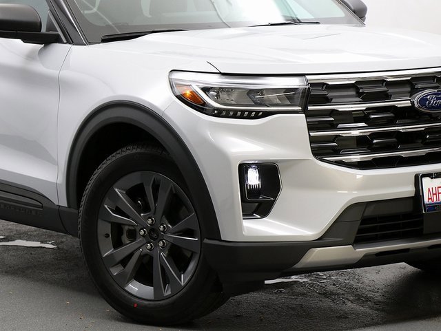 New 2026 Ford Explorer Active video 3